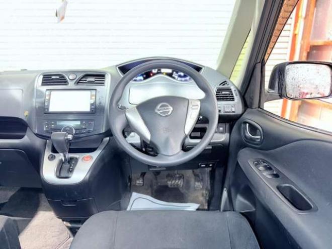 セレナ2.0 20X 4WD　下廻防錆TVナビETCエンスタ 2000