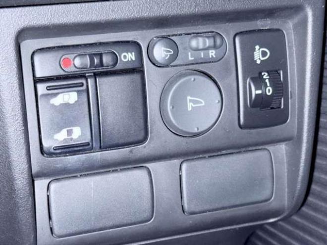 フリード1.5 G Lパッケージ　下廻防錆キーレス 2WD 1500