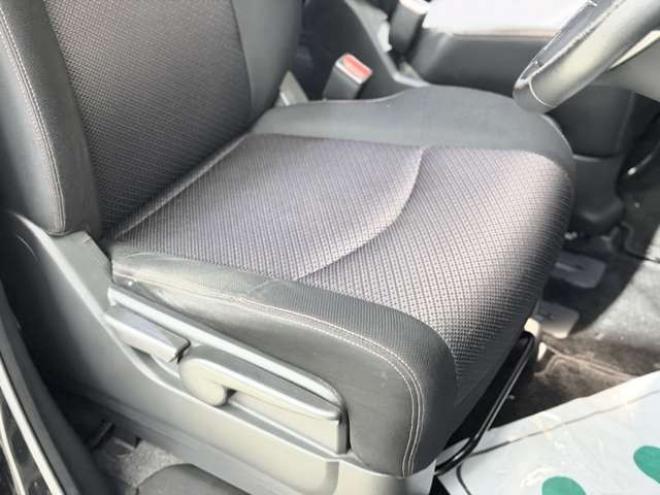 セレナ2.0 ハイウェイスター 4WD　下廻防錆TVナビBカメ後席モニタ 2000