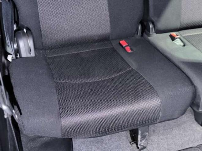 セレナ2.0 ハイウェイスター 4WD　下廻防錆TVナビBカメ後席モニタ 2000