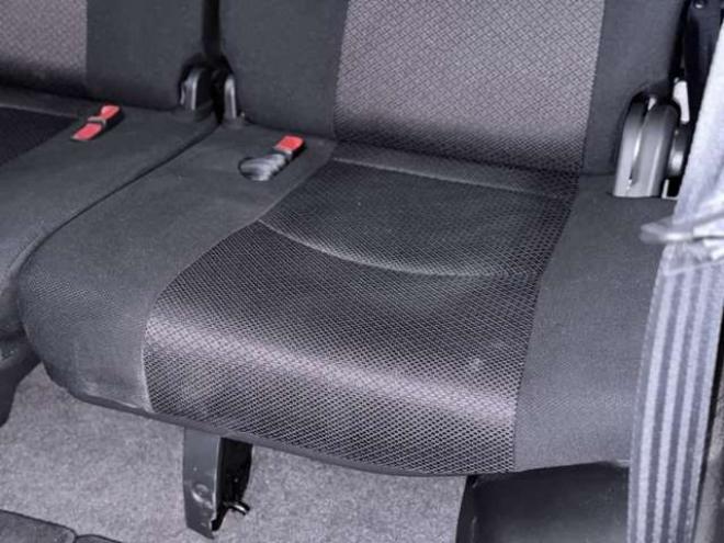 セレナ2.0 ハイウェイスター 4WD　下廻防錆TVナビBカメ後席モニタ 2000