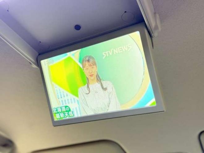 セレナ2.0 ハイウェイスター 4WD　下廻防錆TVナビBカメ後席モニタ 2000