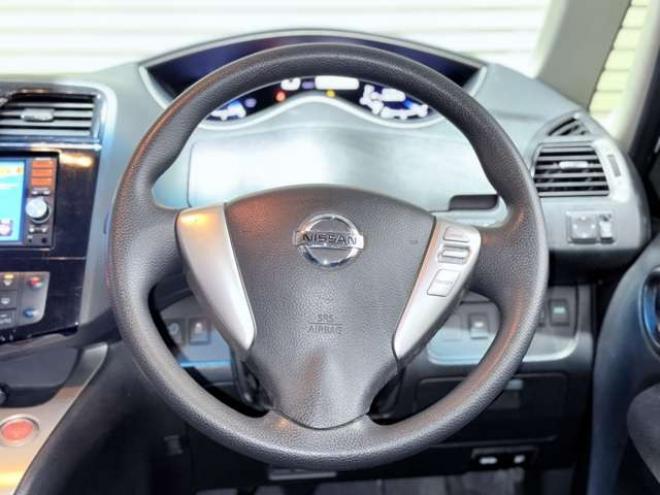 セレナ2.0 20X 4WD　下廻防錆TVナビBカメETCエンスタ 2000