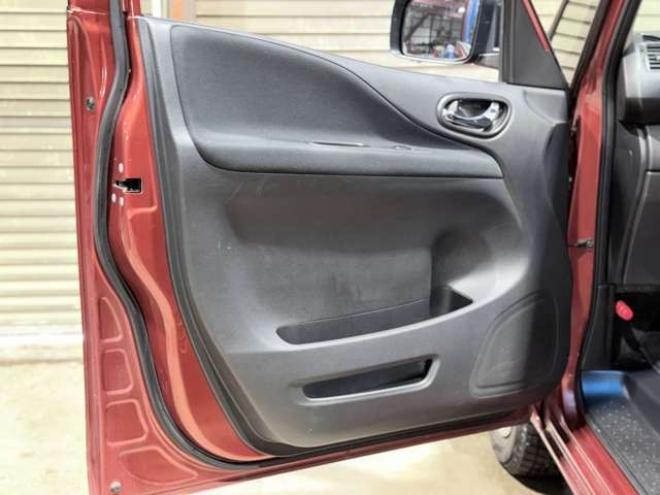 セレナ2.0 20X アドバンストセーフティ パッケージ 4WD　防錆塗装4WDTVナビBカメETC 2000