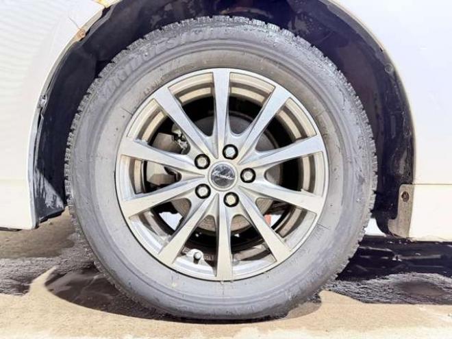 プリウス1.8 S　下廻防錆TVBカメETC夏冬タイヤ 2WD 1800