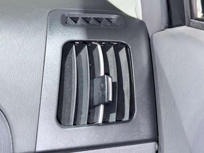 プリウス1.8 S　下廻防錆TVBカメETC夏冬タイヤ 2WD 1800