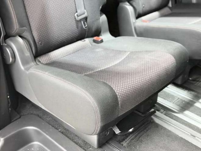 セレナ2.0 ハイウェイスター S-HYBRID　防錆塗装4WDTVナビBカメ後席モニタETC 2000