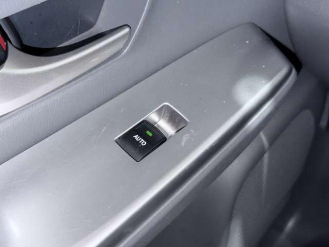 プリウスα1.8 S　下廻防錆TVナビBカメ 2WD 1800