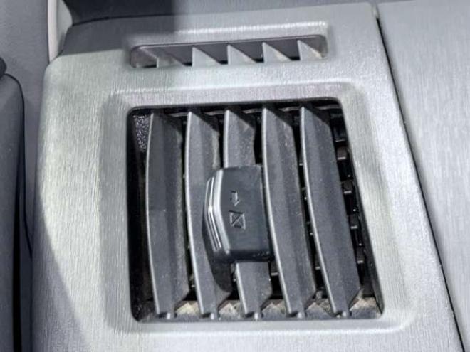 プリウスα1.8 S　下廻防錆TVナビBカメ 2WD 1800