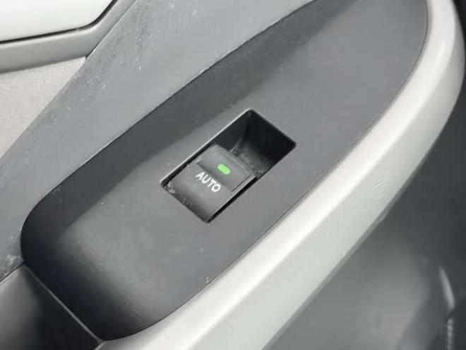 プリウス1.8 S　下廻防錆TVナビBカメエンスタ 2WD 1800