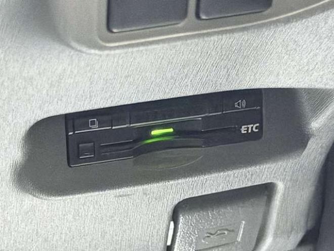 プリウス1.8 S　下廻防錆TVナビBカメエンスタ 2WD 1800