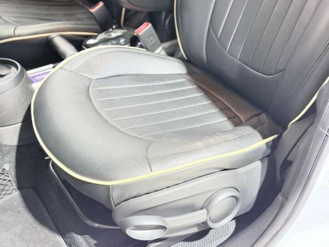 ミニクロスオーバー クーパー オール4　防錆塗装TVナビETC夏冬タイヤ 正規輸入車 4WD 1600