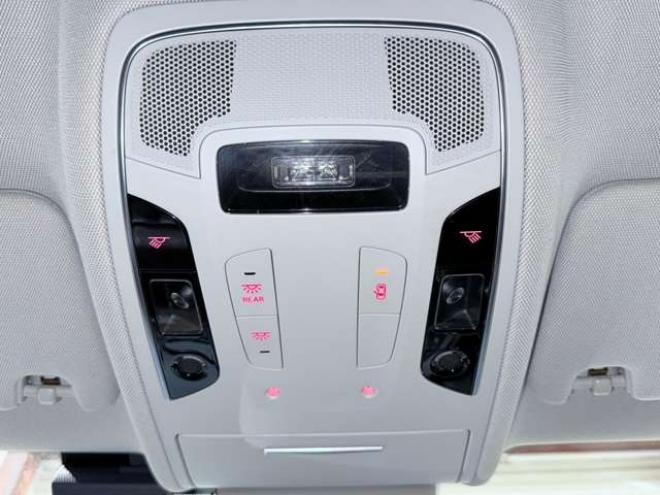 アウディA6アバント 2.8 FSI クワトロ 4WD　下廻防錆TVナビBカメETC 正規輸入車 2800