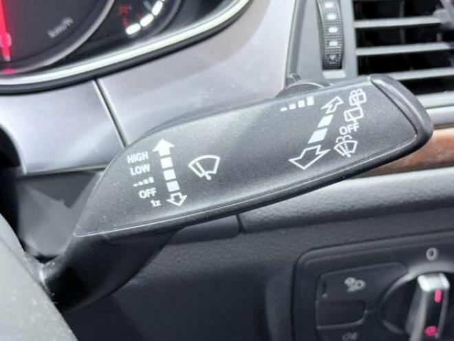 アウディA6アバント 2.8 FSI クワトロ 4WD　下廻防錆TVナビBカメETC 正規輸入車 2800