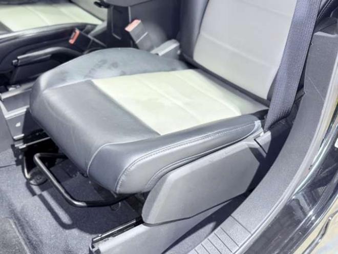 クライスラー・ジープパトリオット リミテッド 4WD　下廻防錆 正規輸入車 2400