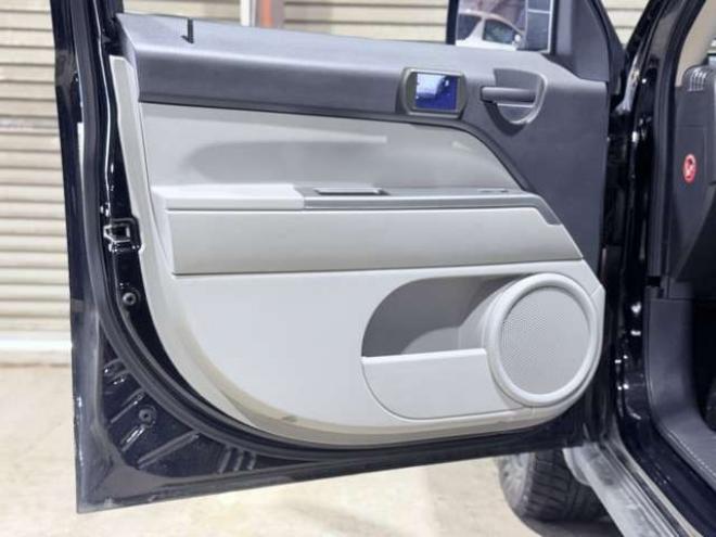 クライスラー・ジープパトリオット リミテッド 4WD　下廻防錆 正規輸入車 2400