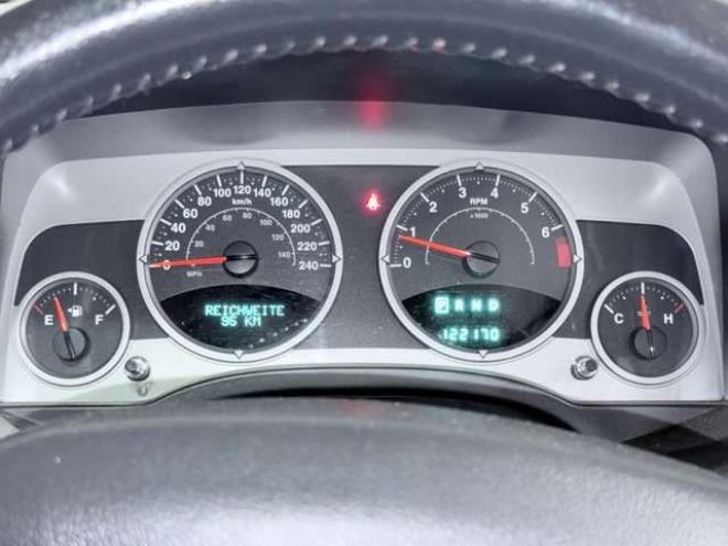 クライスラー・ジープパトリオット リミテッド 4WD　下廻防錆 正規輸入車 2400