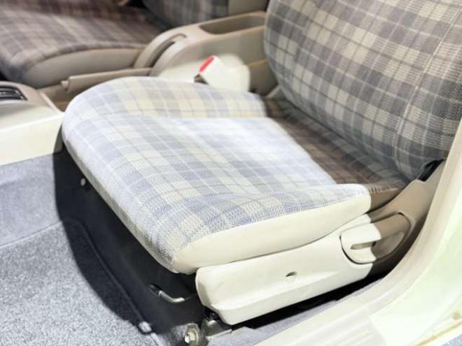 ラシーン1.5 タイプII 4WD　防錆塗装4WDCDオーディオ 1500