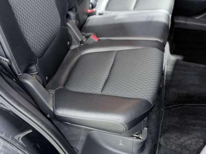 アウトランダーPHEV2.0 G セーフティパッケージ 4WD　下廻防錆ナビBカメETC 2000