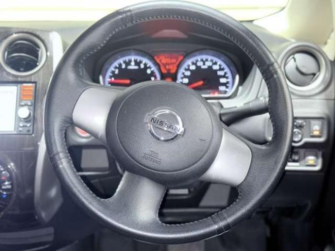 ノート1.2 アクシス エマージェンシーブレーキ パッケージ 4WD　下廻防錆TVナビBカメ 1200