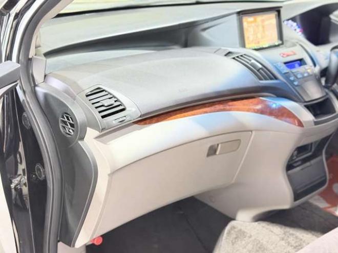 オデッセイ2.4 M 4WD　防錆塗装TVナビBカメETC 2400