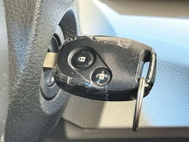 オデッセイ2.4 M 4WD　防錆塗装TVナビBカメETC 2400