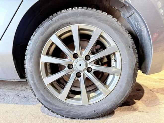 リーフ30kWh X　下廻防錆TVナビBカメETC夏冬タイヤ 2WD 不明