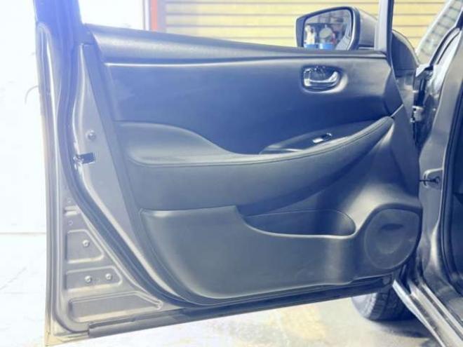 リーフ30kWh X　下廻防錆TVナビBカメETC夏冬タイヤ 2WD 不明