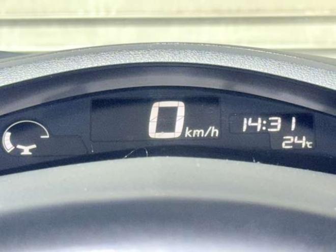 リーフ30kWh X　下廻防錆TVナビBカメETC夏冬タイヤ 2WD 不明