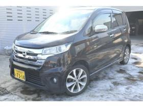 デイズ　ハイウェイスターGターボ 4WD　ナビ・TV・バックカメラ・スマートキー・ターボ・R9/3月 660