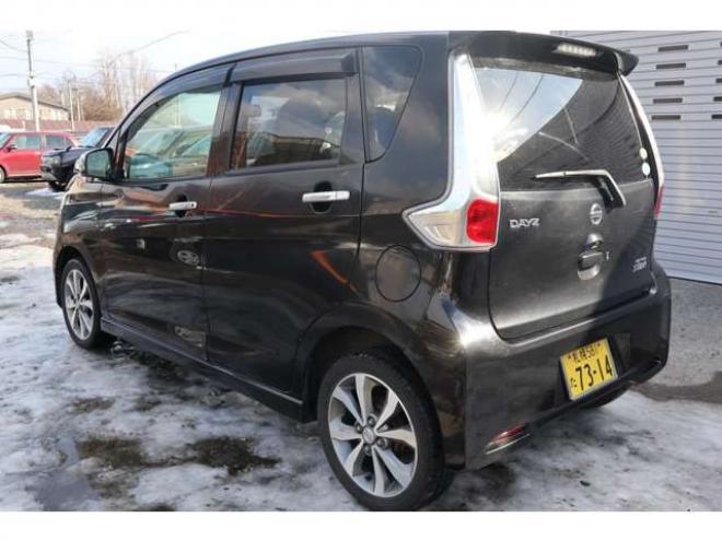 デイズハイウェイスターGターボ 4WD　ナビ・TV・バックカメラ・スマートキー・ターボ・R9/3月 660