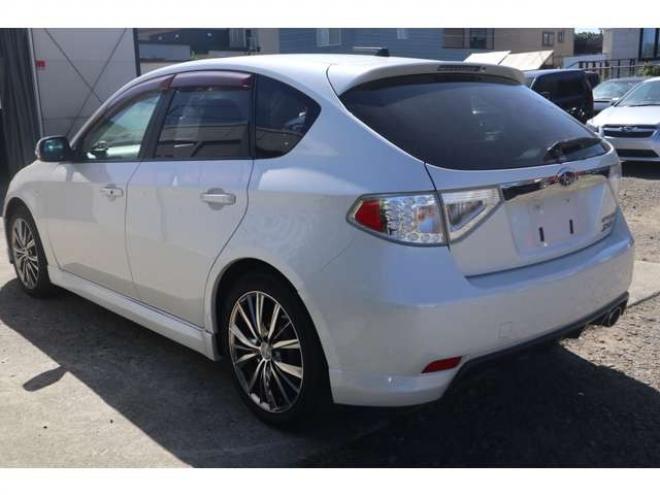 インプレッサハッチバック 2.0 S-GT 4WD　ナビ・TV・スマートキー・ターボ 2000