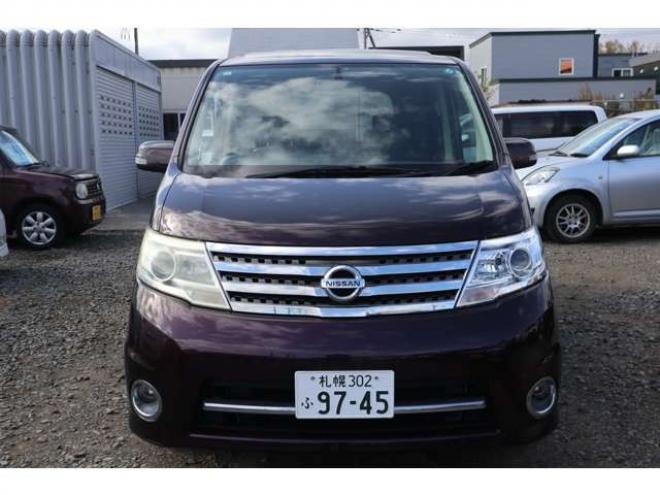 セレナ2.0 ハイウェイスター Vセレクション 4WD　両側パワースライドドア・ナビ・TV・バックカメラ・スマートキー・R8/12月・8.3万キロ 2000