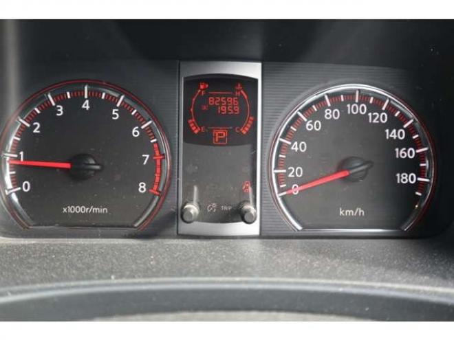 セレナ2.0 ハイウェイスター Vセレクション 4WD　両側パワースライドドア・ナビ・TV・バックカメラ・スマートキー・R8/12月・8.3万キロ 2000