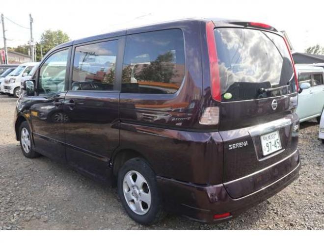 セレナ2.0 ハイウェイスター Vセレクション 4WD　両側パワースライドドア・ナビ・TV・バックカメラ・スマートキー・R8/12月・8.3万キロ 2000