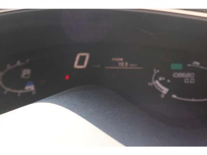 セレナ2.0 ハイウェイスター 4WD　バックカメラ・スマートキー・R8/7月 2000