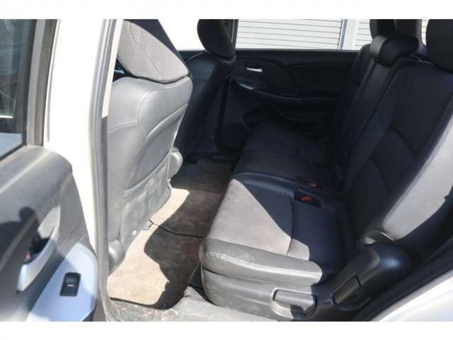 オデッセイ2.4 アブソルート 4WD　ナビTV・バックカメラ・キーレス 2400