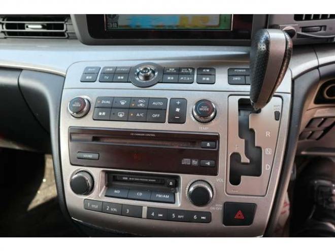 エルグランド2.5 ライダーS 4WD　スマートキー・左パワスラ・TV・Bカメラ・Tチェーン・ローダウン・8万キロ 2500