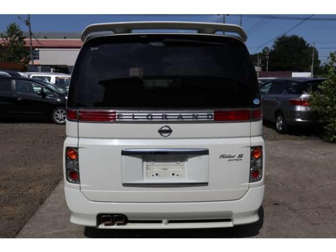 エルグランド2.5 ライダーS 4WD　スマートキー・左パワスラ・TV・Bカメラ・Tチェーン・ローダウン・8万キロ 2500