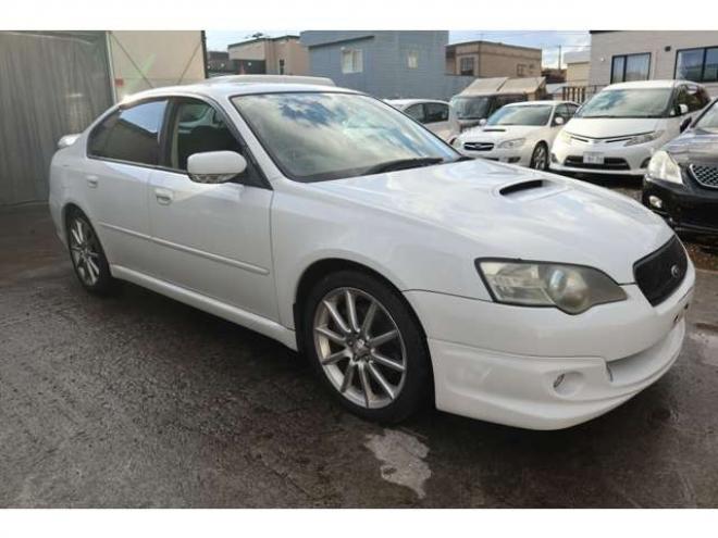 レガシィB4 2.0 GT スペックB 4WD　5速マニュアル・ターボ・キーレス・Tベル交換済み・サンルーフ 2000