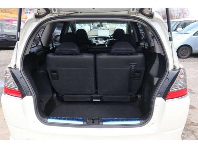 オデッセイ2.4 アブソルート 4WD　ナビ・TV・バックカメラ・Tチェーン式 2400