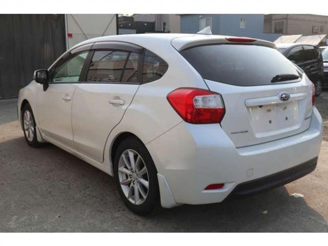 インプレッサスポーツ 2.0 i アイサイト 4WD　ナビ・TV・Bカメラ・スマートキー 2000