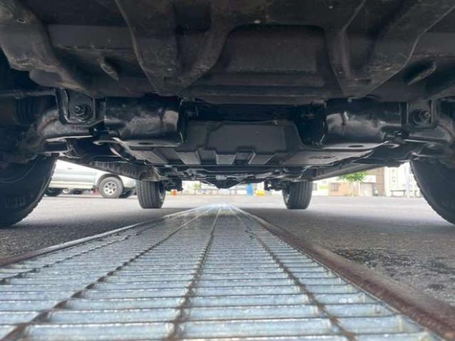 ハイエースバン2.8 中温冷凍バン ロング ディーゼルターボ 4WD　 2800