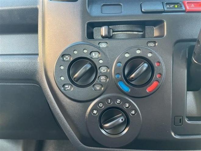 タウンエーストラック1.5 DX 三方開 4WD　 1500