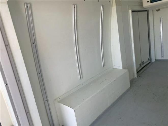 ハイエースバン2.8 中温強化冷凍バン ロング ディーゼルターボ 4WD　 2800