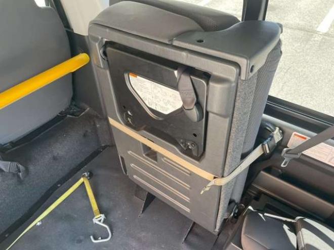 ハイエースバン2.8 ウェルキャブ ASタイプ ロング ディーゼルターボ 4WD　 福祉車両 2800