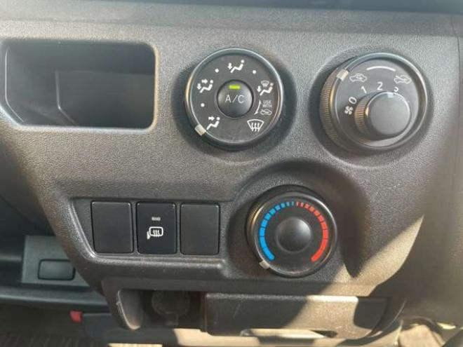 ハイエースバン3.0 中温冷凍バン ロング ディーゼルターボ 4WD　 3000