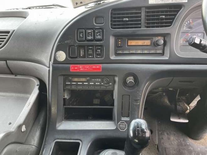 ギガ深ダンプ　LKG-CYZ77AM 新明和工業　 2WD 9830