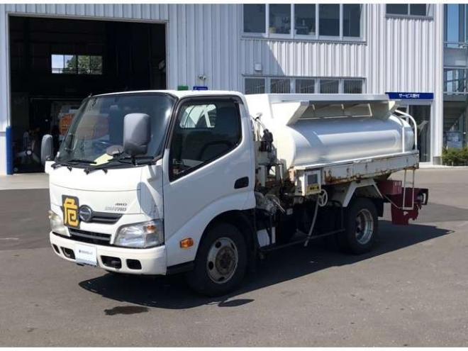 デュトロタンクローリー　SKG-XZU675M 極東開発工業　 4WD 4000