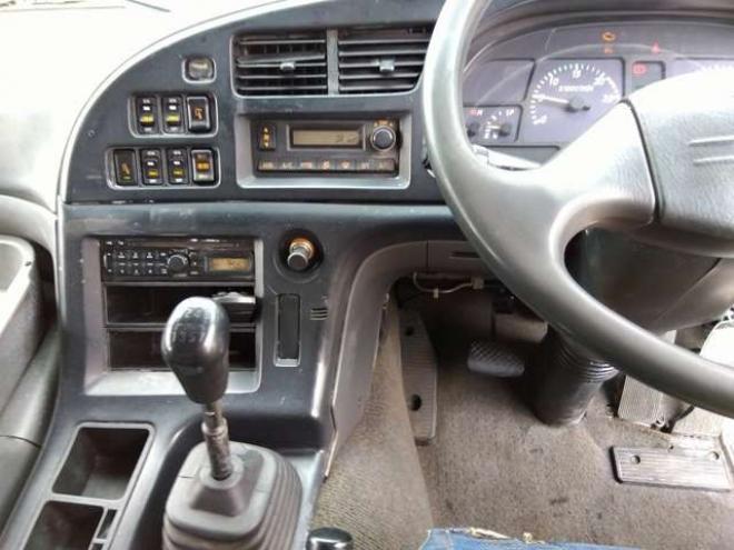 ギガ平ボディ(原木運搬車)　PDG-CYZ52V8　 2WD 15680